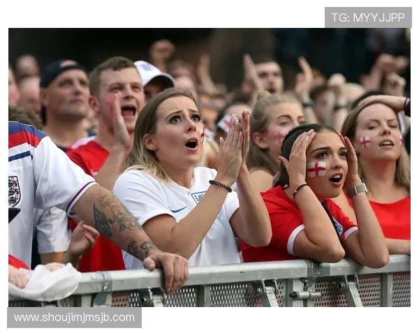 我爱世界杯：激情燃烧的足球盛宴让人心潮澎湃